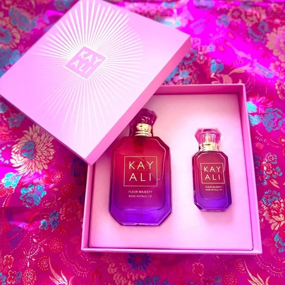 BRAND NEW FASHION NOVA Blazer and skit set !!! GALENTINES SPECIAL 💕💕 - Picture 3 of 4